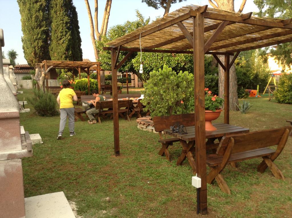 Villa Paradise Resort Gallicano nel Lazio Exterior photo